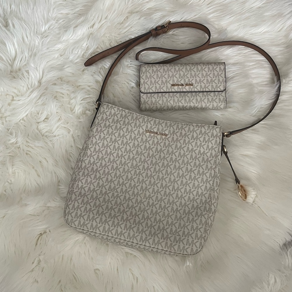 Michael Kors Crossbody and wallet set